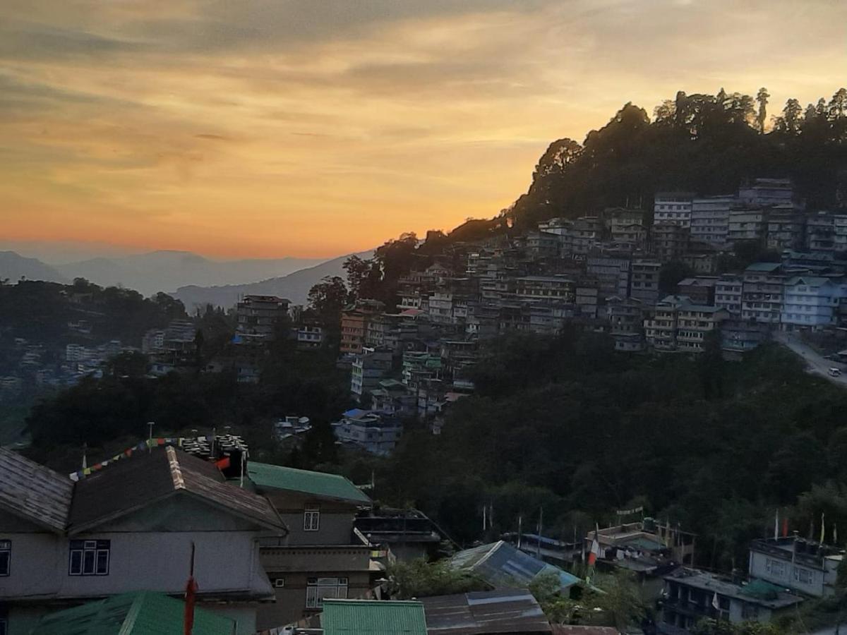 Hotel Zingkham Residency Gangtok Exterior photo